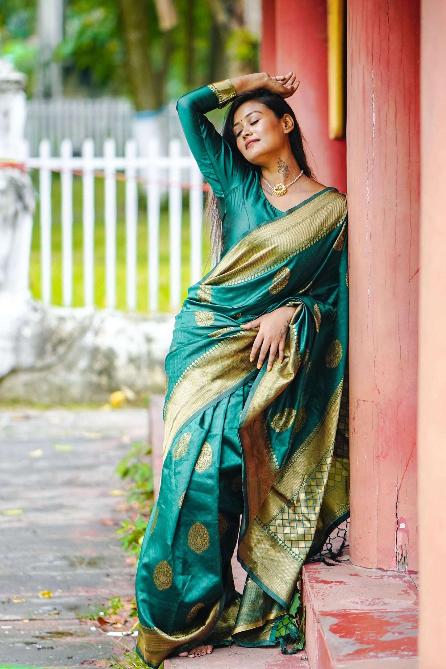 Green Soft Banarasi silk saree with all over the saree & zari weaving Rich pallu