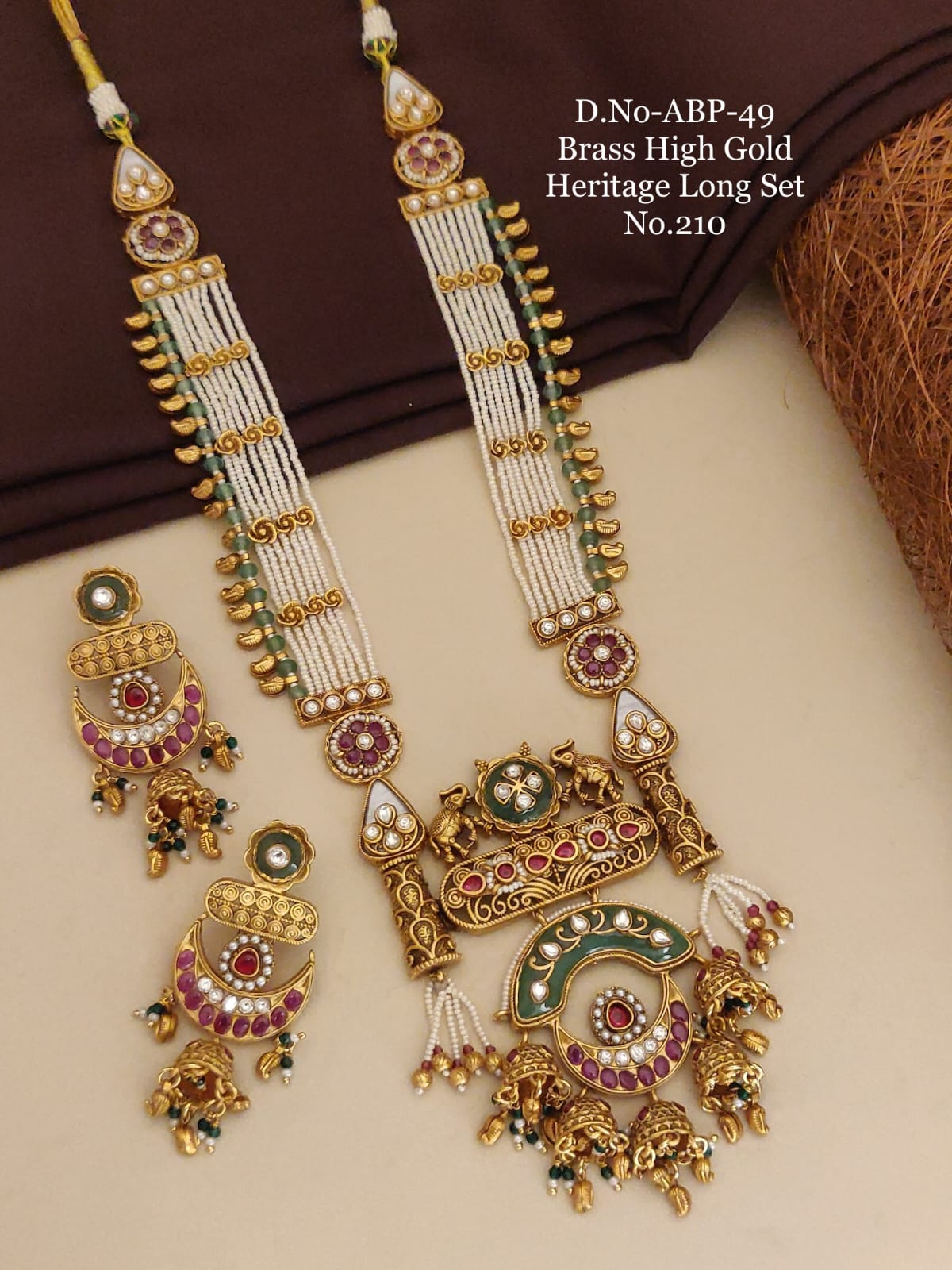 Heavy Heritage Look Brass Imitation Set For women
