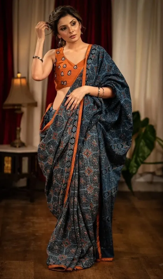 Gray color Kalamkari Printed Cotton Linen Saree With Blouse Piece