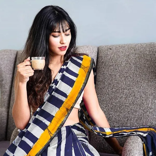 Blue and White color Digital Printed Cotton Linen Saree With Blouse Piece