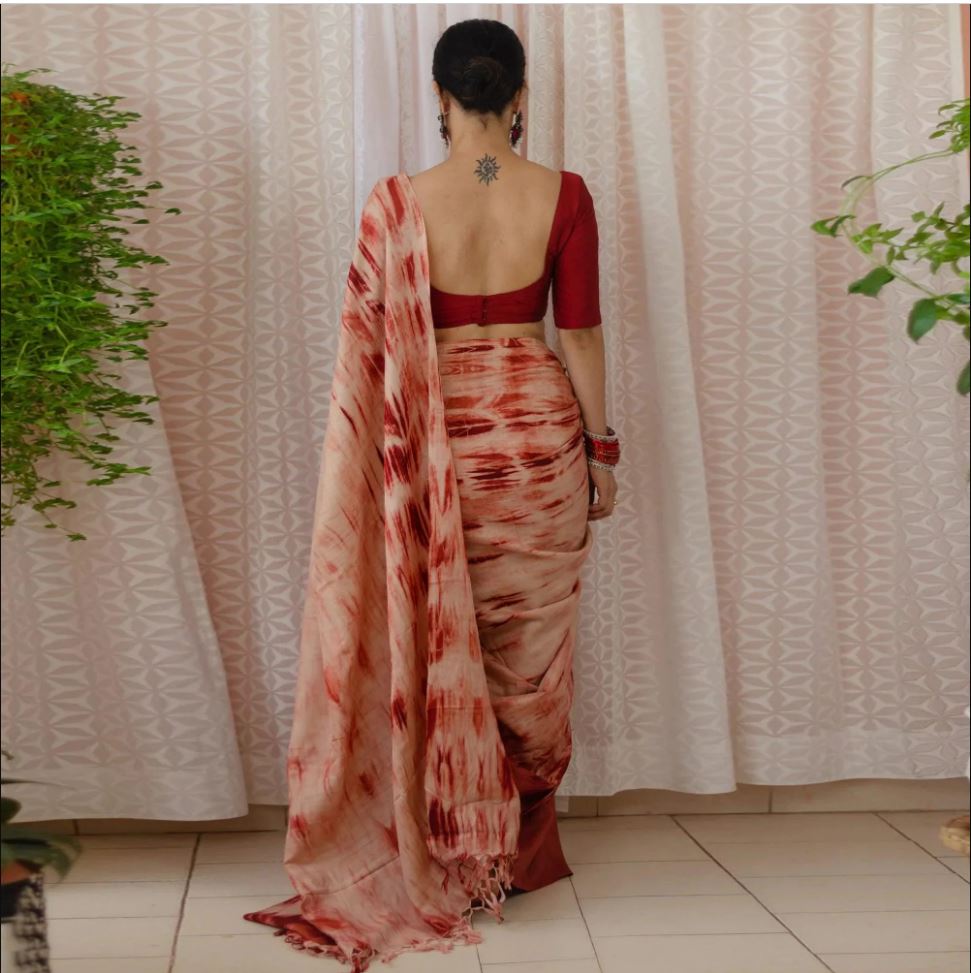 Red Color Digital Printed Cotton Linen Saree With Blouse Piece