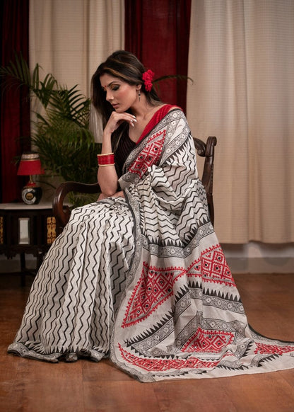White and Black Color Zig-Zag Digital Printed Cotton Linen Saree With Blouse Piece