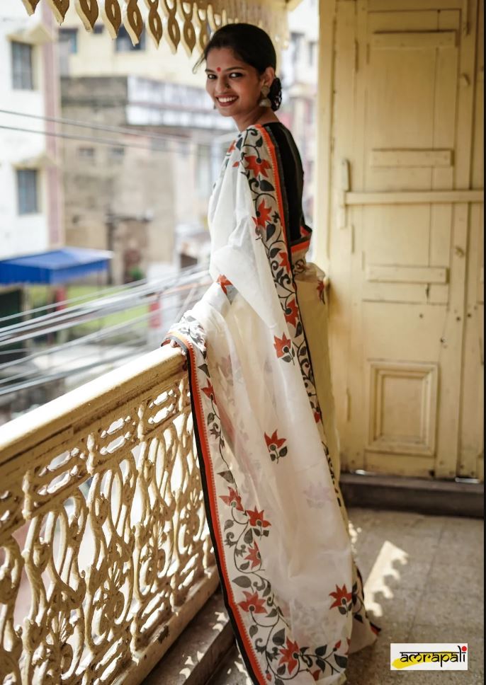White Color Floral Digital Printed Cotton Linen Saree With Blouse Piece