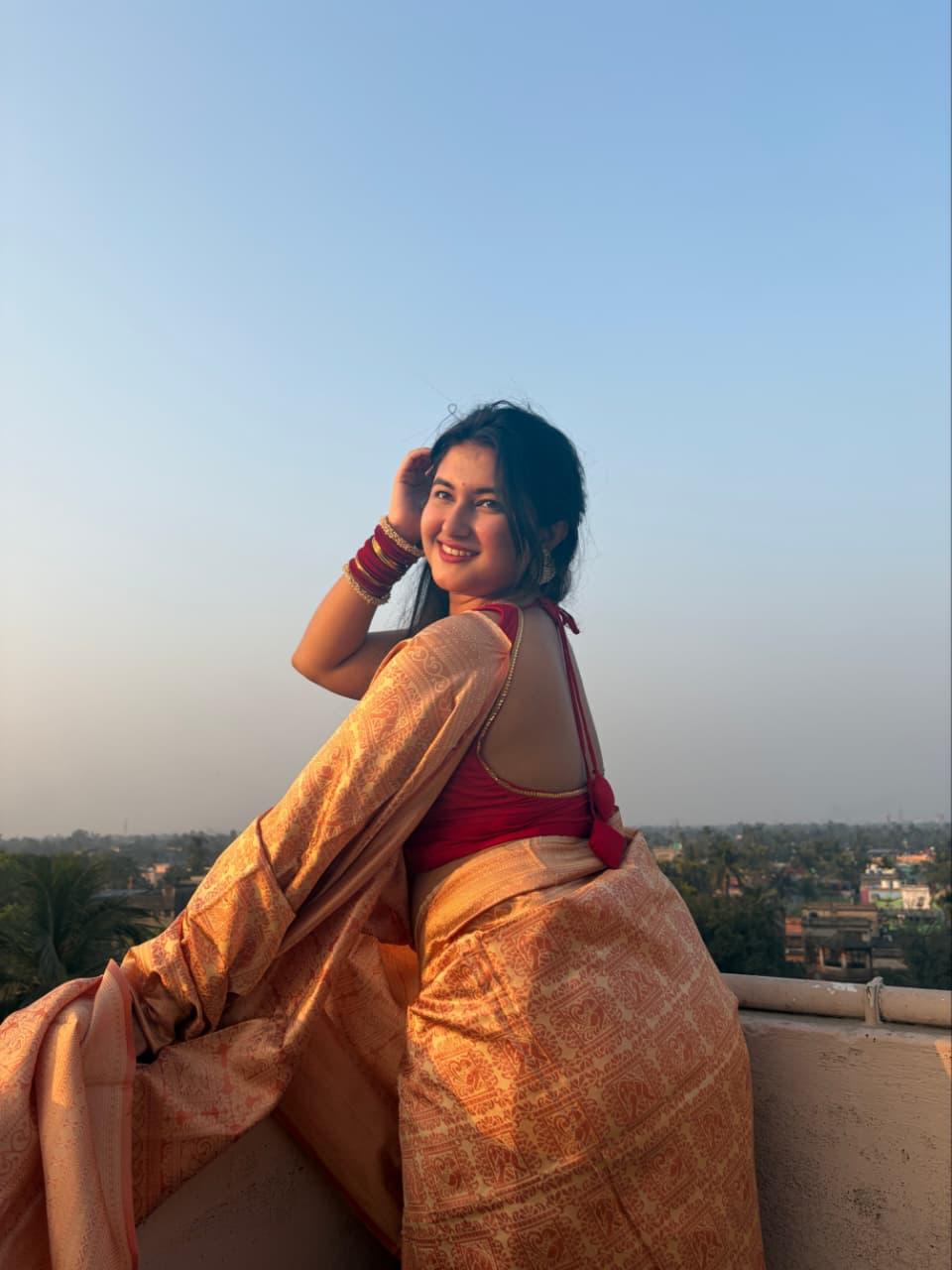 Soft Lichi silk saree Rich Pallu and Jacquard Work Saree with Exclusive Jacquard Border Blouse